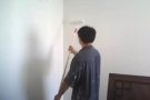 专业粉刷300 安装开关灯具吊扇窗帘架 拆除家具 修复木地板划痕专业粘地板砖