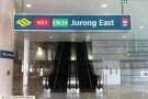 裕朗东jurongeast地铁站私人公寓男搭房夫妻房出租《各准证可注册》