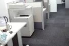 地点卓越！近加冷 MRT,办公设备齐全，良好装修！院里大停车场