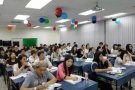 短期成人英文会话课程，课堂+免费同步网络+免费辅导班，学习效果事半功倍 