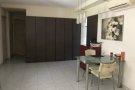大牌653A 地铁站，现招男搭房，随时入住，人少安静