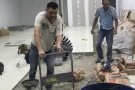 承接一切大小 工程 油漆 瓷砖 塑胶地板 水 电 壁纸 隔间