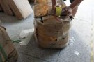 客户货进仓包装坏了，发完贴帮客户重新包装货物新加坡货物集运双11海运惊爆价格
