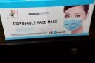 口罩出售，$25一盒，50片。