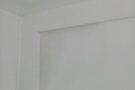 室内外装修：室内翻新，做隔间，油灰水，墙面补平，专业安装窗帘盒，安窗帘，旧柜拆除