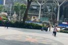 大巴窑近MRT走路五分钟有男女床位和单间出租，服务业还有本屋地址