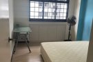 五吉班让 地铁口 大牌605