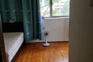 实龙岗地铁站商场5分钟，巴士站就在门口，豪华半独立洋房，超大主人房出租1650/1700/1800，空调家具齐全