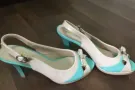 全新淑女高跟鞋  低价出售