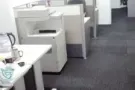 地点卓越！近加冷 MRT,办公设备齐全，良好装修！院里大停车场
