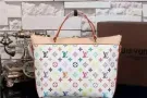 香港厂家直供 原单lv prada 香奈儿 各种品牌奢侈品。现在寻求代理合作