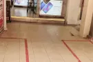 黄格出租 红线 大巴窑地铁一出来就是 人潮很旺   大巴窑中心 Toa payo