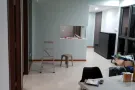 专业刷油漆，做电视墙，背景墙，玄关墙，处理墙壁天花板发霉，空洞，脱落维修，贴