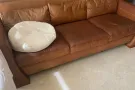 实木大餐桌，纯牛皮沙发