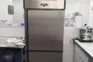 咖啡店有二手冰箱和铁板出售