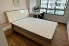 榜鹅公寓式HDB组屋高楼宽敞干净的全新大房间,离MRT和BUS转换站只需3分钟.