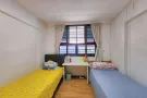 找一个女搭房，即刻入住。实龙岗超好大普通房出租，步行3分钟地铁站！