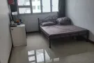 近劳发达地铁站有高楼主人房出租