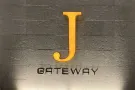 西部最豪华公寓J Gateway出租有独立洗手间的普通房，全新装修！3.6米超高层高！落地窗！
