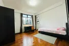 近植物园MRT公寓大主人房(直达NUS，华中，国初等)