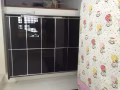 盛港LRT港脚站大普通房$500/月包水电网，三分钟24小时NTUC、商场巴刹食