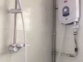 近兀兰地铁站，高楼主人房出租，无屋主，通风凉快，整套住的人非常少