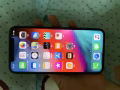 女生自用苹果x。黑色256g。请简讯联系或者whatsapp