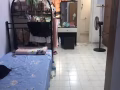淡滨尼 22街 28#有主人房女搭房 一名 房子住人少 空间大 干净光线好