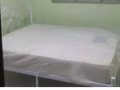 床架，queen size 床便宜出售。