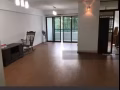 武吉巴督  招女搭房 靠近工业区 近邻地铁站 欢迎中介送人