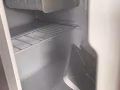 九成新小冰箱