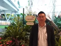 本人在新加坡，欲寻求一份稳定收入的工作，可随时面试!