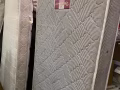 八九成新床垫