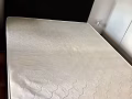 二手榻榻米床和床墊（Queen size) 8成新