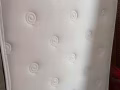 九成新单人床垫