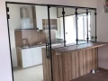 油漆 安装家具 窗帘轨道 卫浴 。家装，精装。地板，PVC地板，地板打磨，墙纸，瓷砖。水电