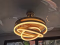 专业电工：安装灯具/插座/吊扇/热水器；跳匝/查费线路84312480