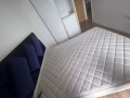 Queen size 床架+床垫 150新币出