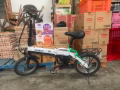 電動車