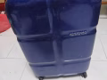 美國旅行者22寸拉杆箱