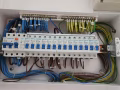 专业水电维修与安装，各种吊风扇、LED灯、开关、插座、浴室玻璃推拉门、马桶、洗脸盆、水龙头、热水器等安装