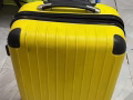 登机箱