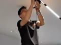 本人专业电工，在新加坡专业做住家电装修和维修电，有10多年的丰富经验，使用电工专业仪表，按国际标准体系