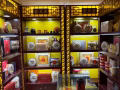 蟲草燕窩高級品 書櫃展示櫃2個 ，一個矮櫃 ，鞋架五斗櫃，泡澡桶，實木掛衣架（下有抽屜），矽膠涼墊子，需要請WhatsA